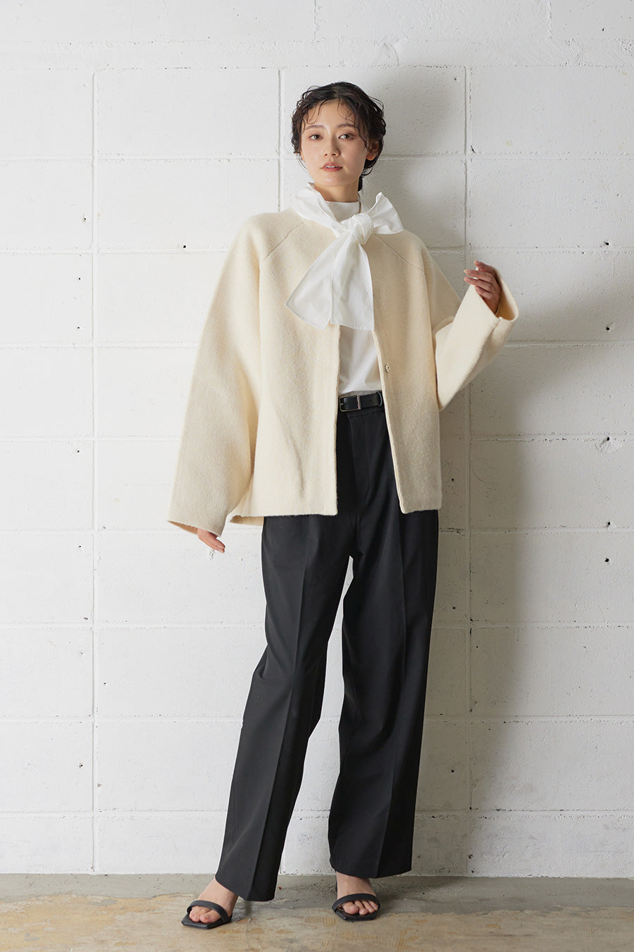 Soft touch basic cardigan / White