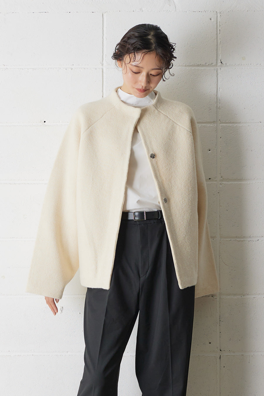 Soft touch basic cardigan / White