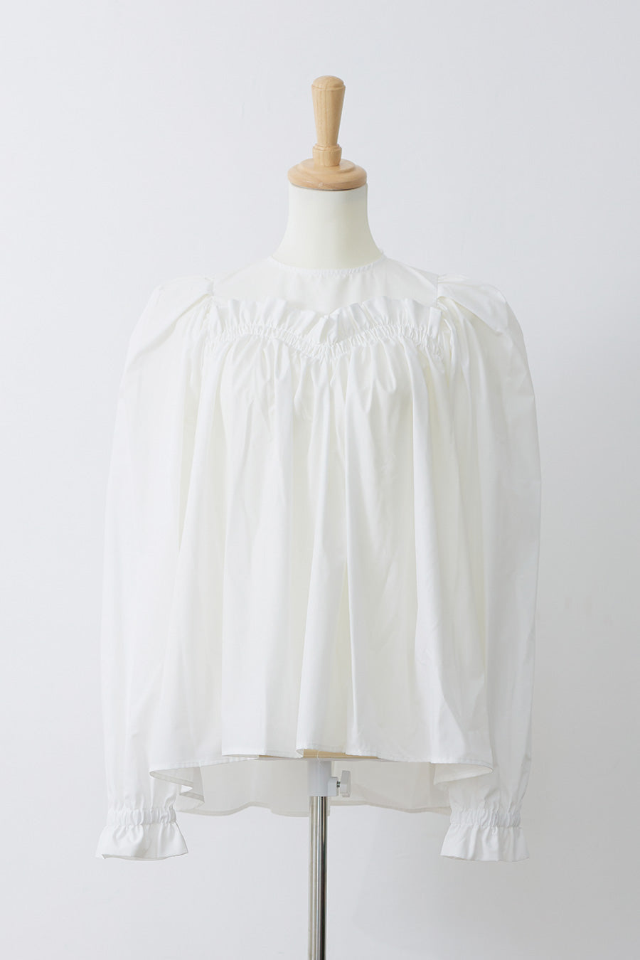 × Kana Nakamura Cupid shirring blouse / Stone gray