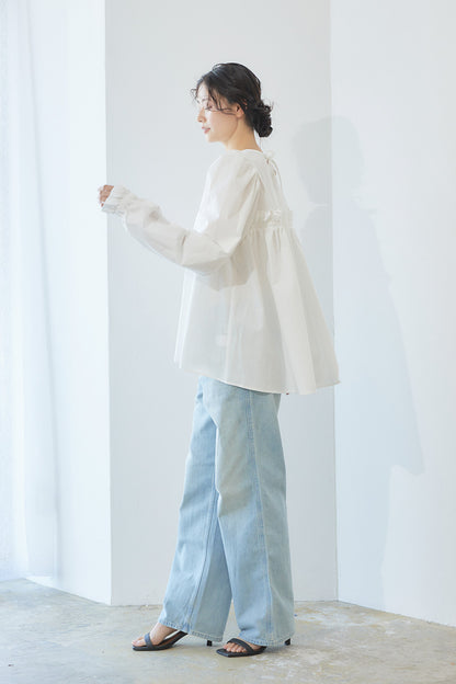 × Kana Nakamura Cupid shirring blouse / Wing white