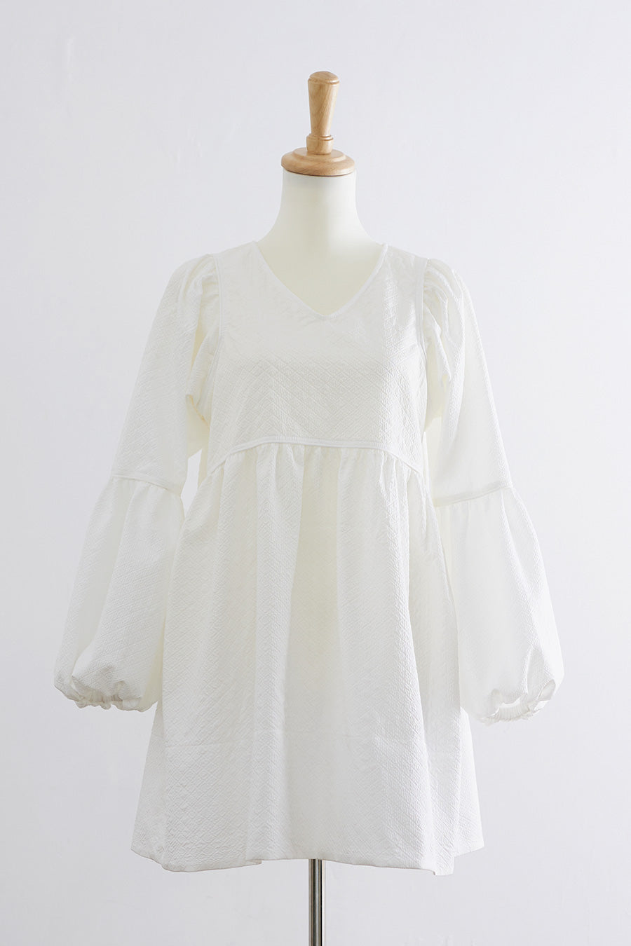 Marshmallow tunic blouse / white