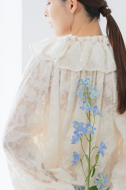 Sheer jacquard blouse / Off white