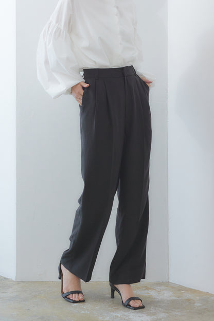 【VERY STOREコラボ】 Smooth wide pants