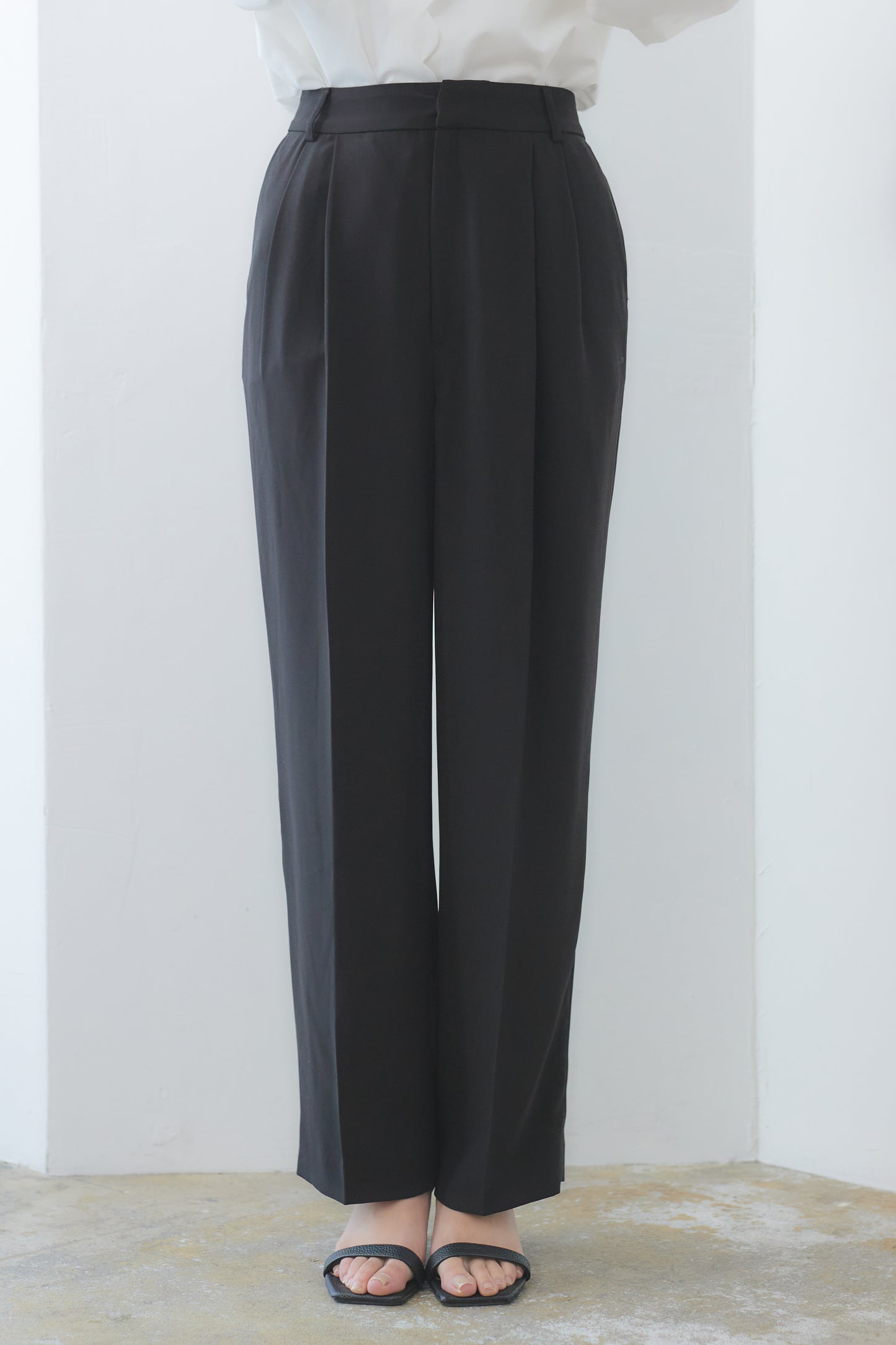【VERY STOREコラボ】 Smooth wide pants