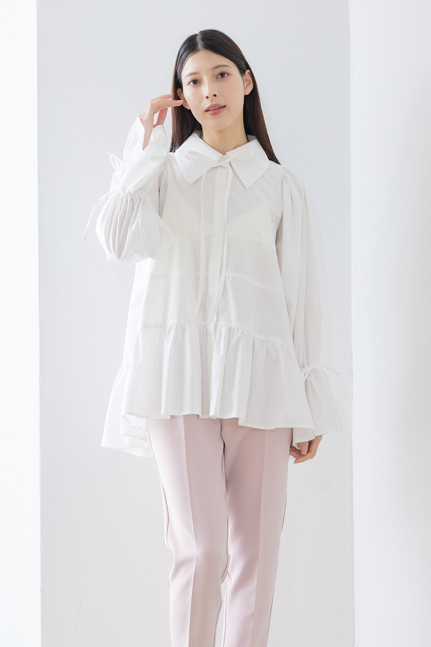 Tiered ribbon blouse / White