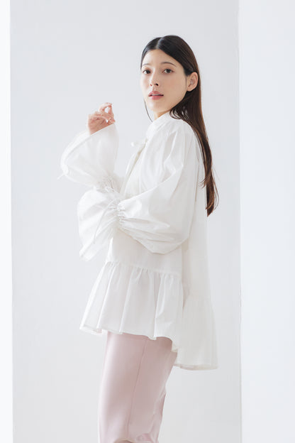 Tiered ribbon blouse / White