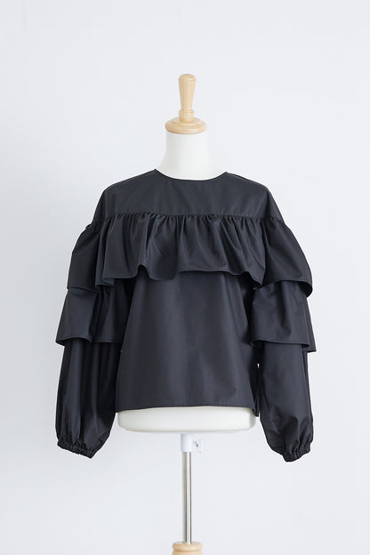 Frill volume blouse / Off