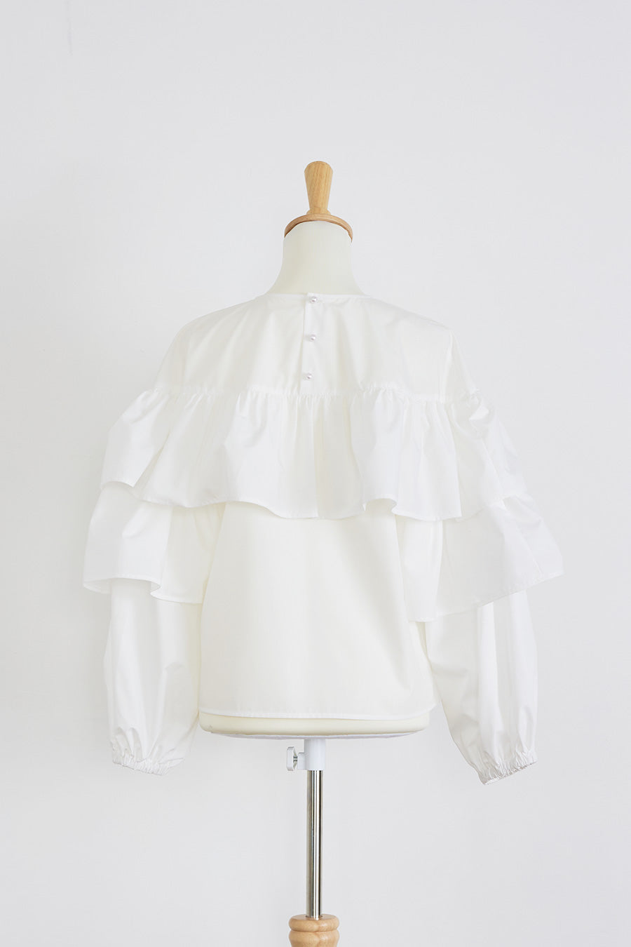 Frill volume blouse / Black