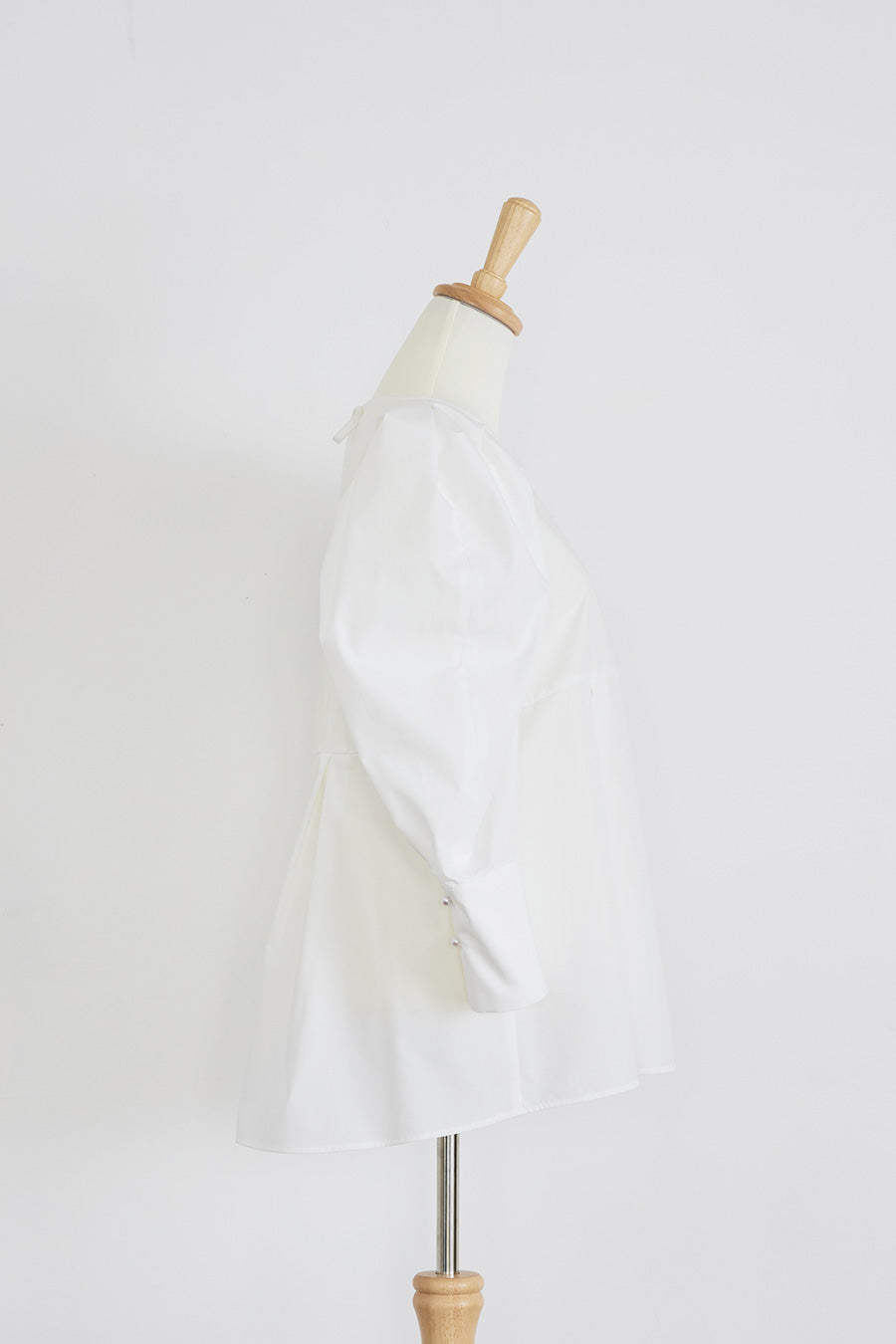 Shoulder blouse /Off white