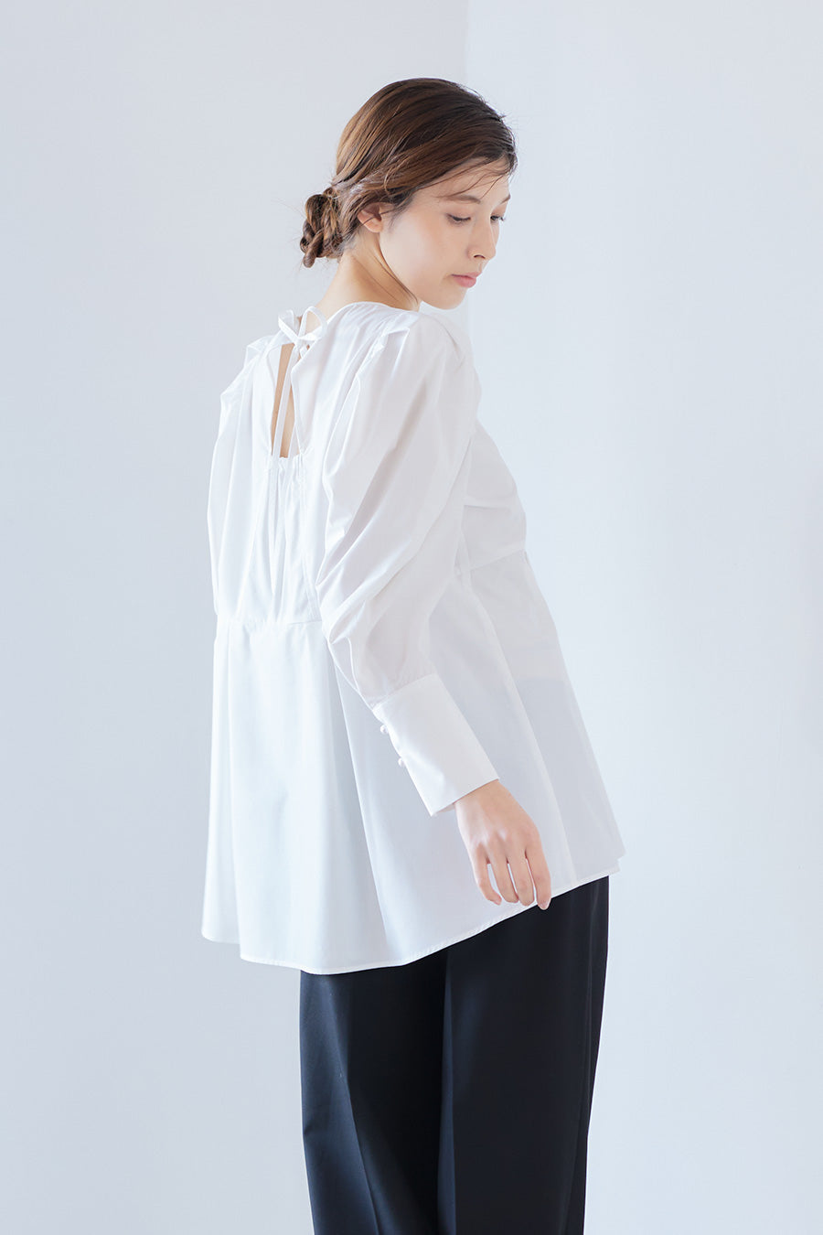 Shoulder blouse /Off white