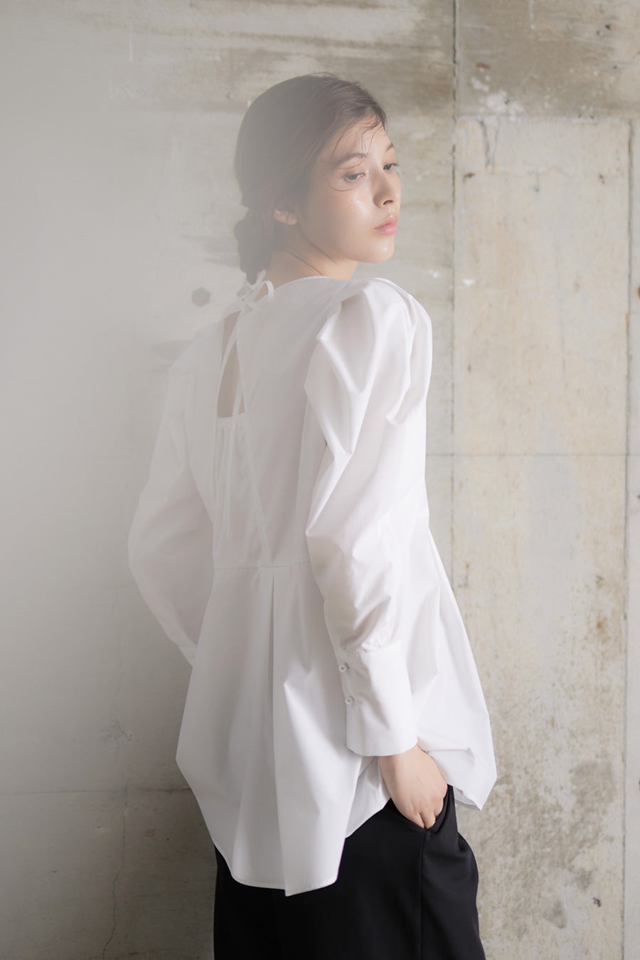 Shoulder blouse /Off white